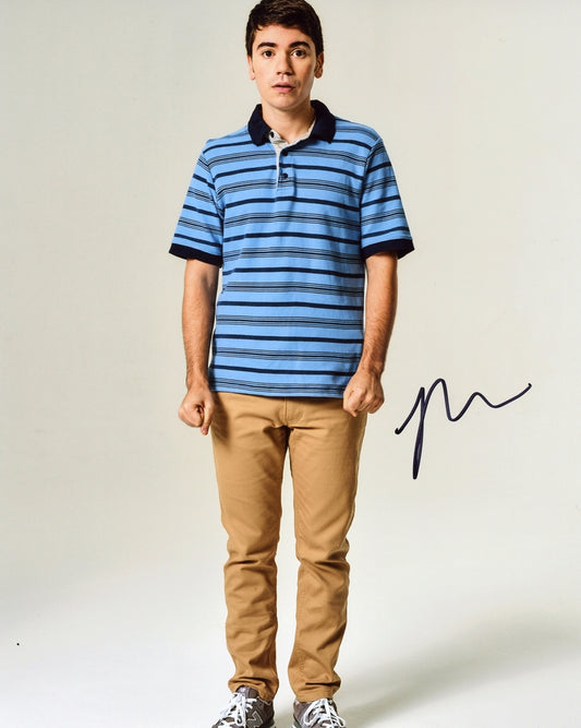 Noah Galvin Signed 8x10 Photo