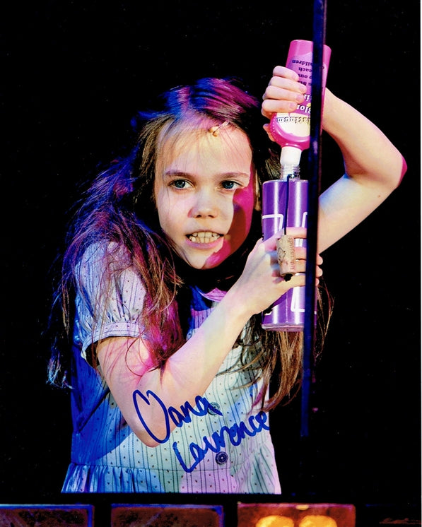 Oona Laurence Signed 8x10 Photo