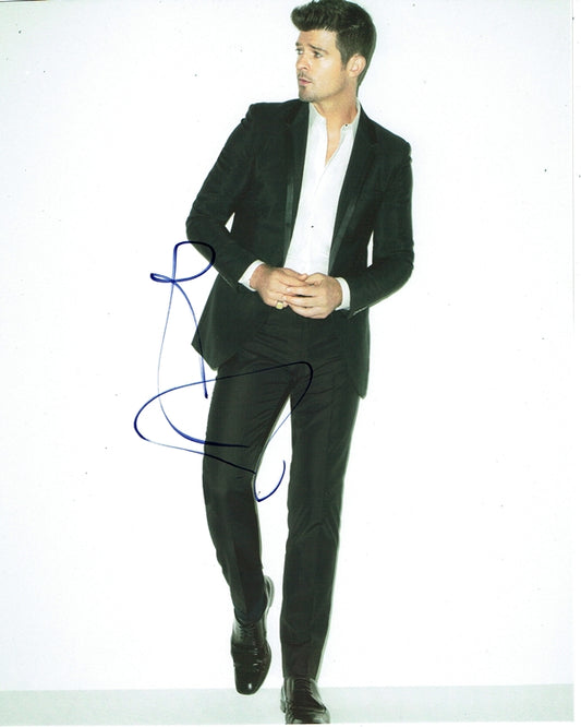 Robin Thicke Signed 8x10 Photo
