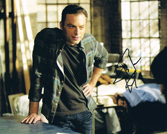 Justin Kirk Signed 8x10 Photo - Video Proof